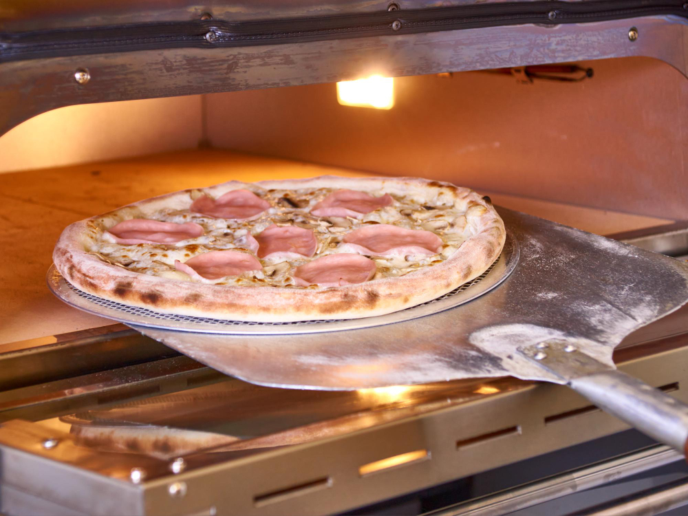 Piec do pizzy elektryczny w małej gastronomii – czy to się opłaca?